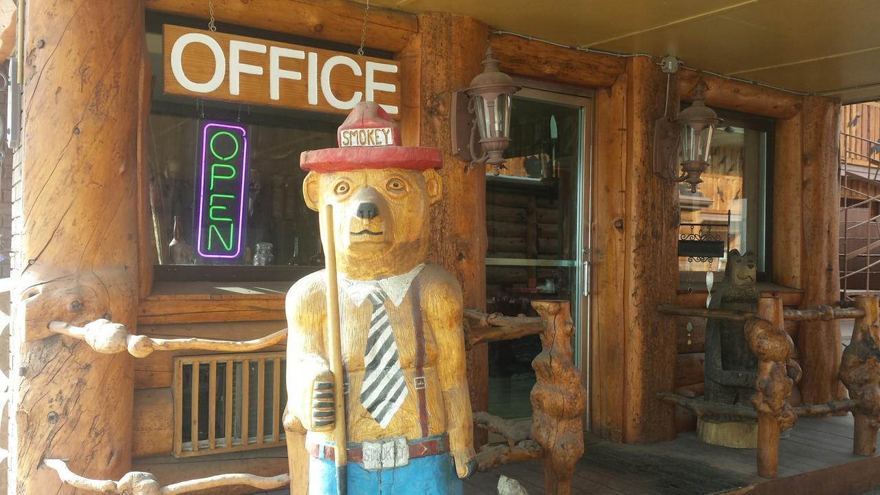 Frontier Lodge Lander Exterior photo